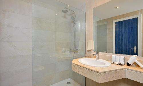 room_42b1947f-be6f-49bd-b6df-4c4f2e1c5b6e.jpg