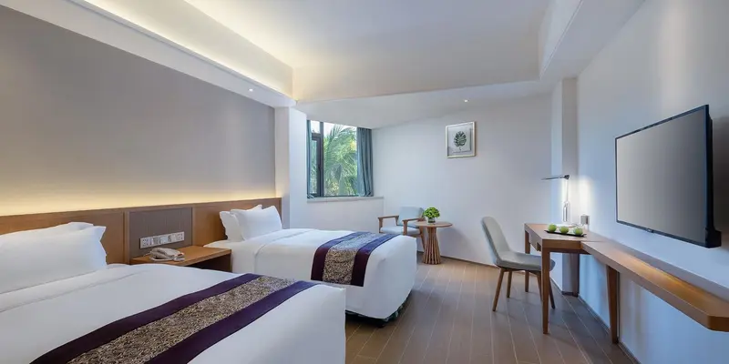 room_30cc8481-3922-426a-8612-430115d9e956