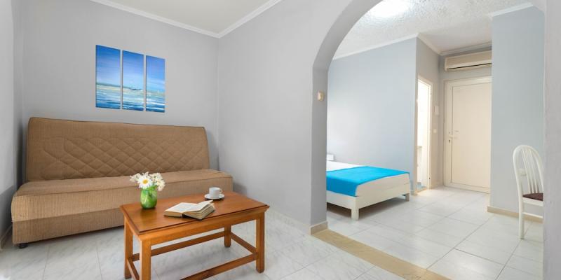 room_5eabd05c-06ea-4d73-9585-22e64fe314a2.jpg
