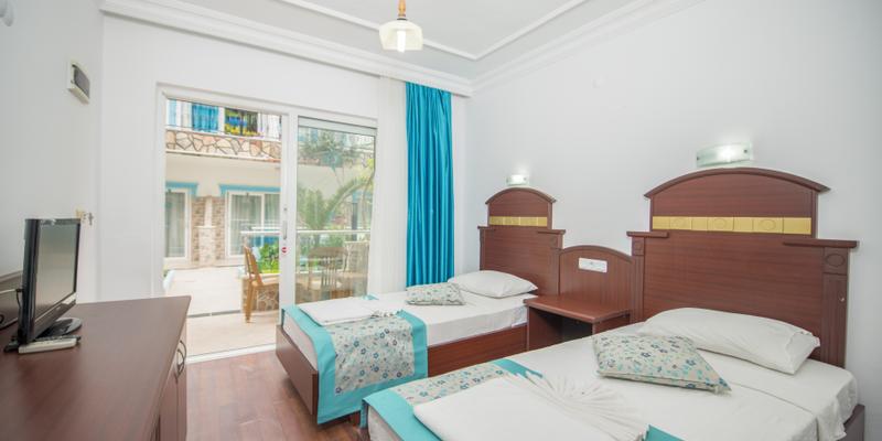room_4e6047ed-f147-49eb-ba44-4f3bdffe7dff