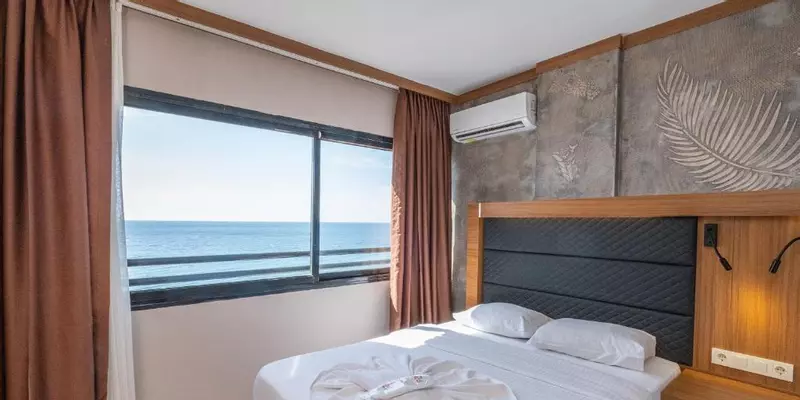 room_b8603b15-596c-4fc7-914b-710d2a47377d