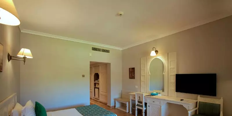 room_c0bf0272-4b31-49cb-bd61-7cf72e2f1823