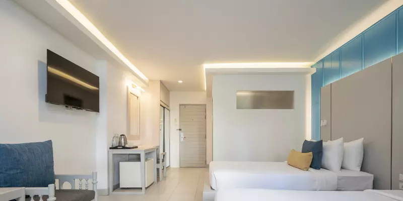room_9c353284-7a5a-422c-af87-4b8a7d8d4ef0