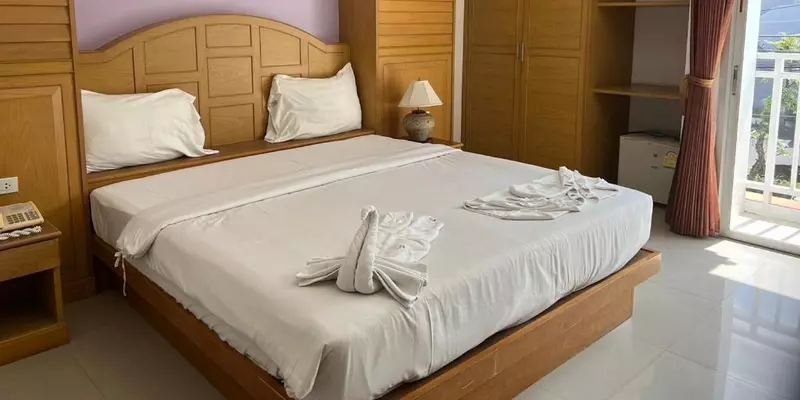 room_1cf0f539-93c3-4ae3-9275-044cb394d93b.jpg