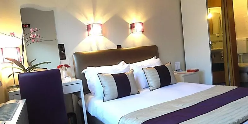room_4c1a8eb9-e46e-4da3-a81c-596f348a8bcd.jpg