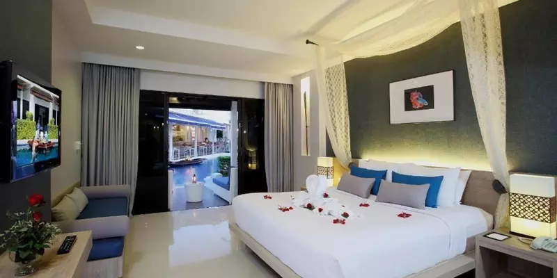 room_7a5ccc9b-071b-455c-85e4-42870643a2d4