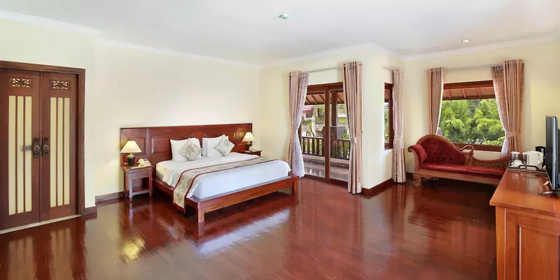 room_0f5cfccb-f0cc-496f-a21b-ae1e4ee1d0fb