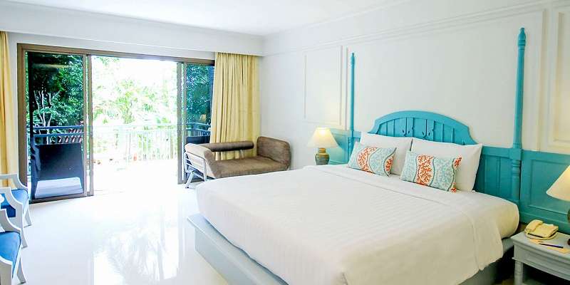 room_ef43bb0f-3342-4441-a082-0fc665fbb72f