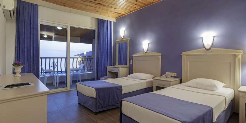 room_1aba482e-daea-41a2-8fb9-e9d455db5376