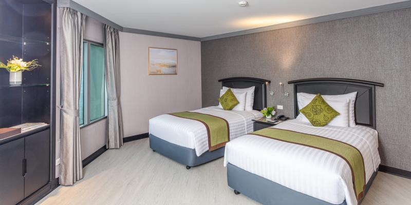 room_7059b205-c9a4-441d-9f1f-7e882155ca4b