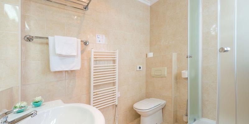 room_a21c3bc7-b5d0-4a4f-b223-d3cb0bfbdc5d.jpg
