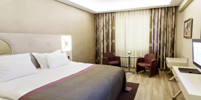 room_dd9f6a77-e809-4b3c-b229-372cdf1dca70.jpg