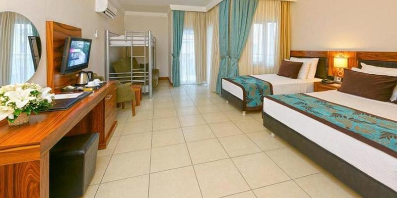 room_8353c7ef-1faa-42c9-b90a-7f2c90371f99