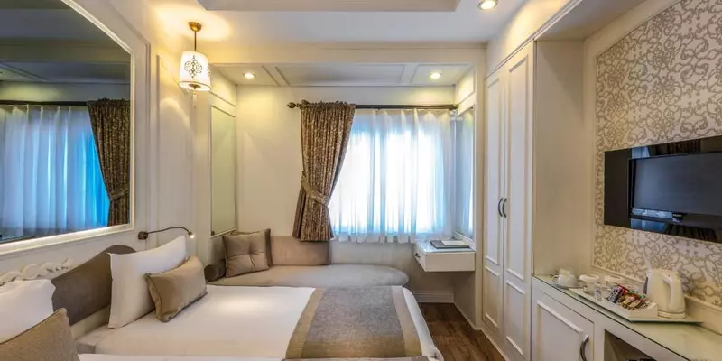 room_c4e64682-fd47-41c9-b5cb-c69cc62e4ed6.jpg