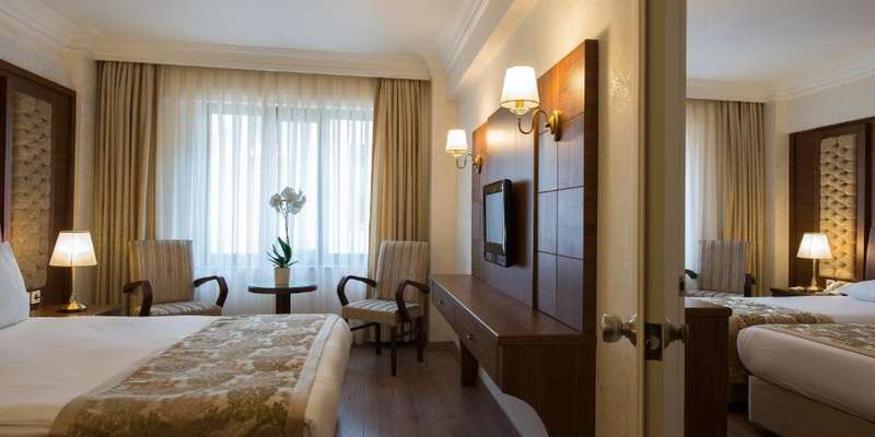 room_fb250f8a-9c31-48f0-8bfc-6c221e0936b8.jpg