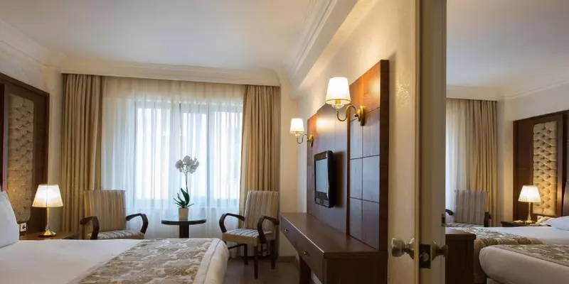 room_fb250f8a-9c31-48f0-8bfc-6c221e0936b8.jpg