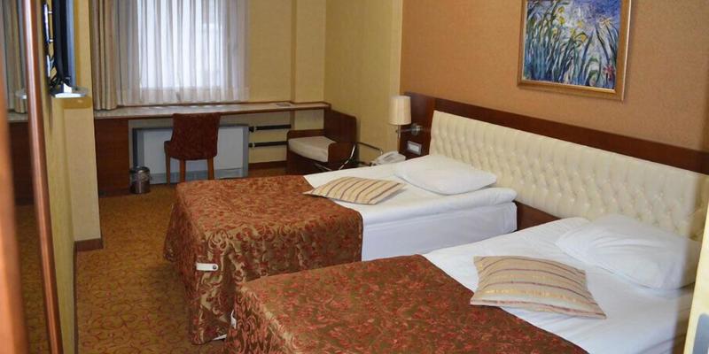 room_ce60b713-9cdd-4357-b8c8-cfcefa8e9b37.jpg