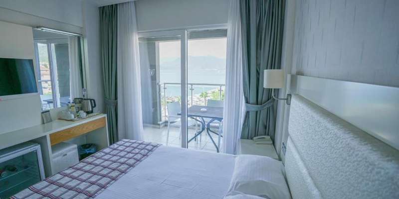 room_b9a3d4cf-f850-4aef-882f-3c413adf651d