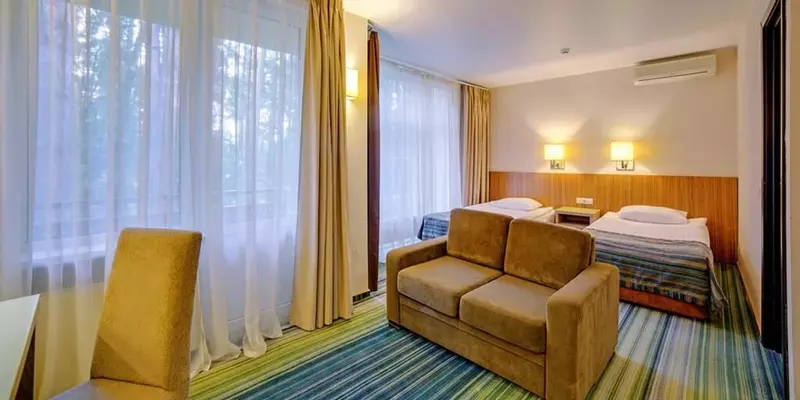 room_ae5c3a43-6873-4fbd-95ce-89a1bc07563c