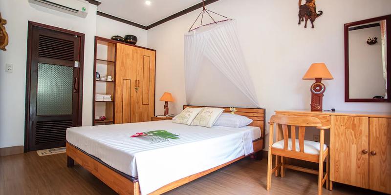 room_bcaf892d-b6c6-4a36-847a-4f06548b0a2f