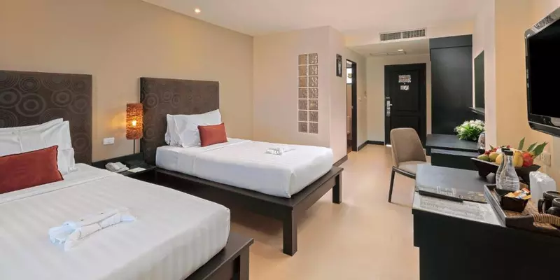 room_06f0a31a-8b7d-4dd5-8d14-0a41c48e1789.jpg