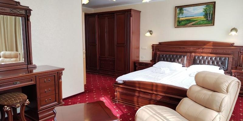 room_32413eb7-0e0e-4563-a8cf-7b8f72bd272e.jpg