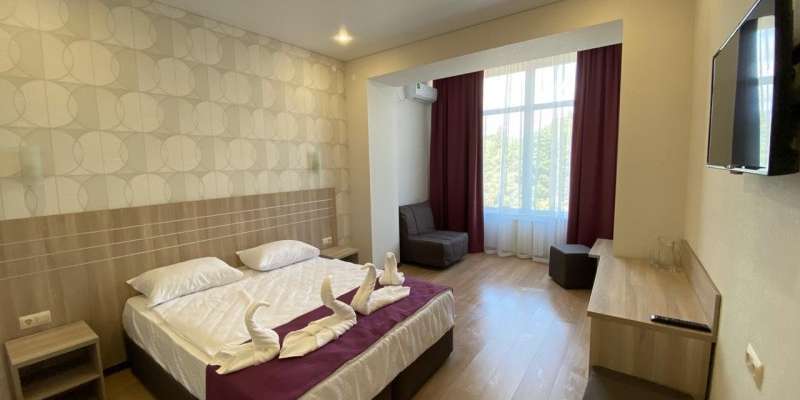 room_47b776a3-703f-4f4c-a381-8fc9cbb29de1