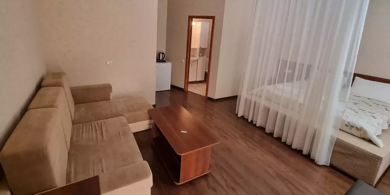 room_27d5f4ff-c7f5-4a80-a79c-01dc91aaecaa.jpg