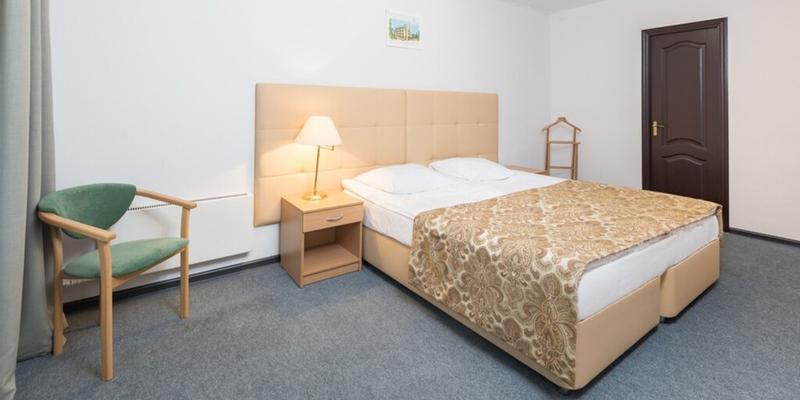 room_854cb2a0-5ed5-4223-9d69-00828082ac2d