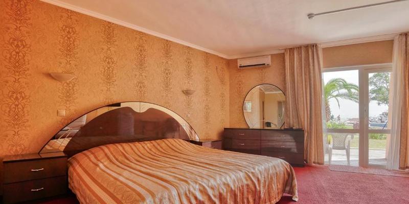 room_bf1cfad7-6efd-4e0b-b1cb-363a4fa48456.jpg