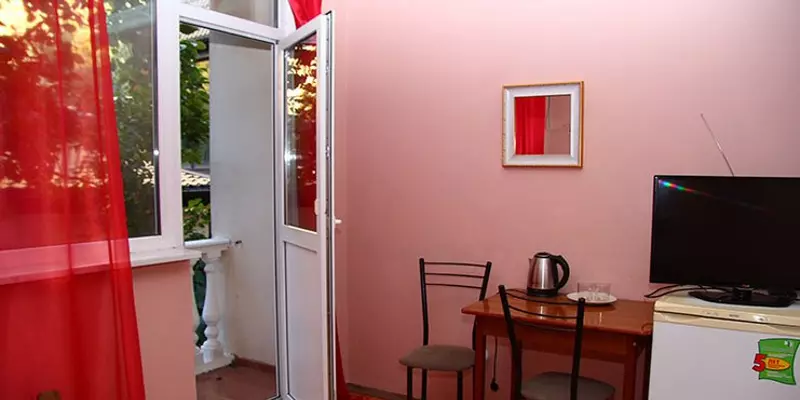 room_9735fcb6-e055-4506-a2e1-a6730de2aa36