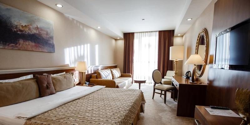 room_9eeccae0-65c1-4e87-8cae-adb891cac2da.jpg