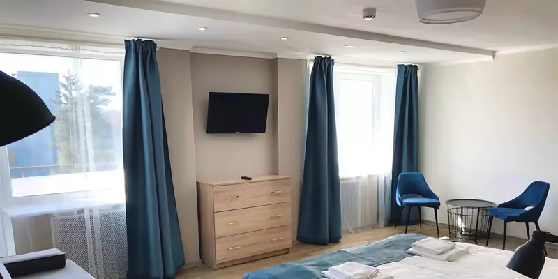 room_27be8404-b072-45d0-b9d7-94e2f58e55d6