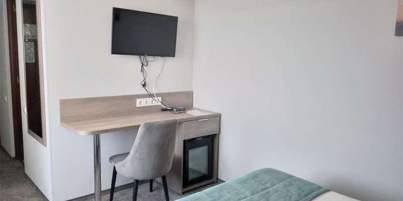 room_5d953f37-2e37-422c-b0f5-07ecfb7a5690.jpg