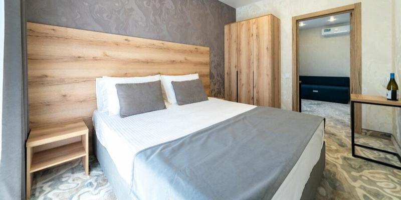 room_3d5a10bf-2475-4eaa-be87-11371bf672b7.jpg