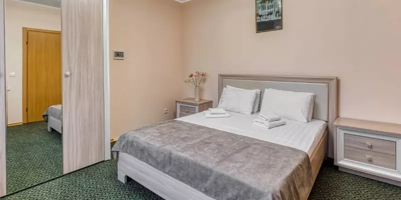 room_e756b835-2ce4-44df-ad23-772f6c77debe.jpg