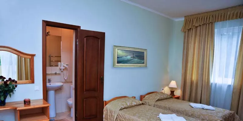 room_8ae4a4a9-5ae5-4c6d-8aeb-db29834ee0f6.jpg