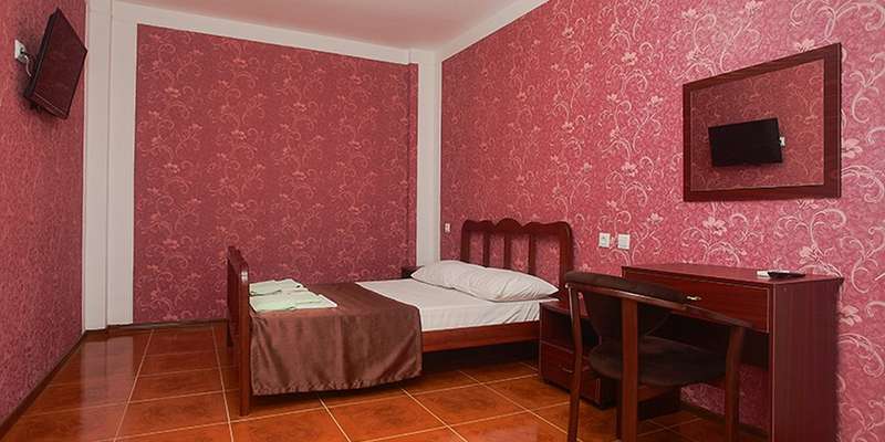 room_3e6ae2f9-a54e-45ae-b0c3-a49e07dde968.jpg