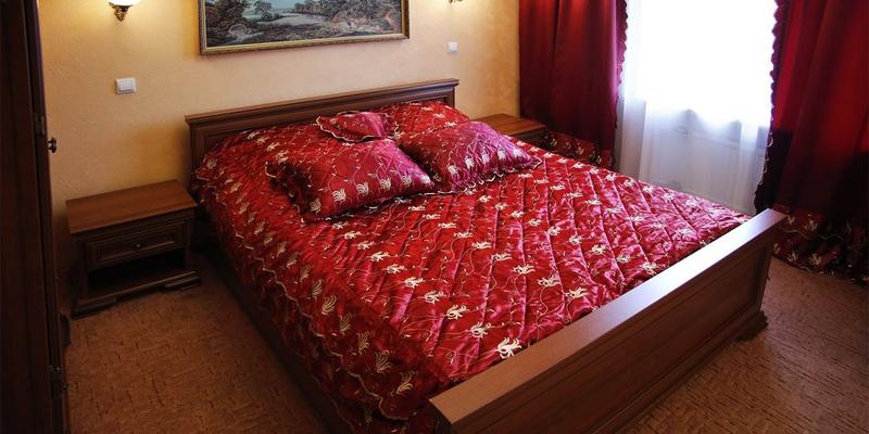 room_3ff8f5f3-7eef-460c-b8b5-4542c20f39aa.jpg