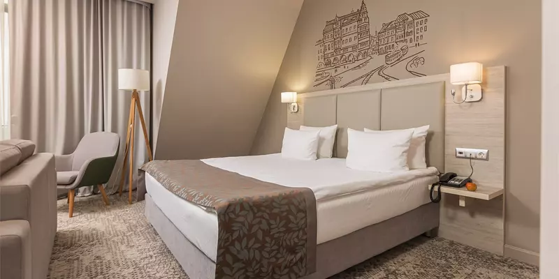room_947ac319-6370-4d66-b67f-3c8e07d0f7d9