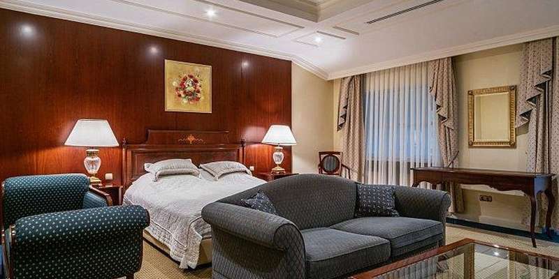 room_4cc56277-46c6-4df8-87fc-f757046eb430.jpg
