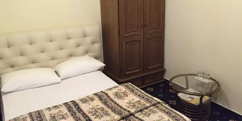 room_d0b854c5-2f03-4540-a91c-c4d69e46228d.jpg