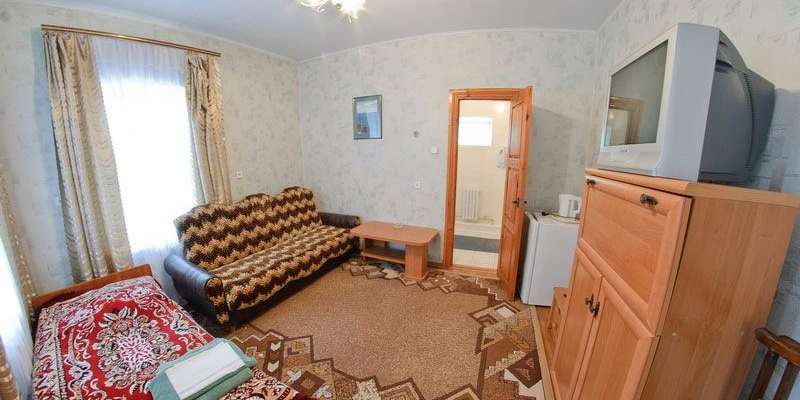 room_e8cfb5d5-02a4-4cfd-adb0-ecb94df6afb7