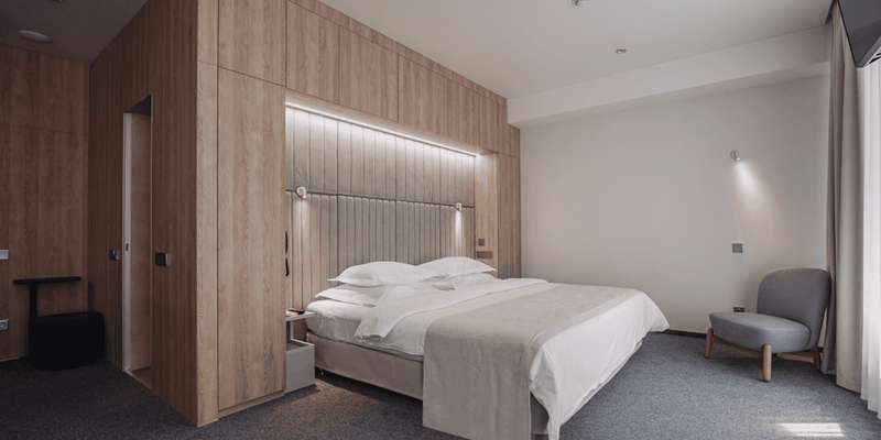 room_eab05b74-5d76-4efe-a5f5-67ecb54c237f.jpg