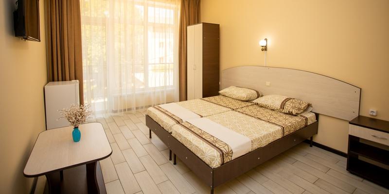 room_35a430a0-61de-4226-8382-63a8dd1625b7