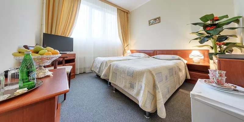 room_60e778d2-b938-4b81-b6fa-8a42cf55ec28