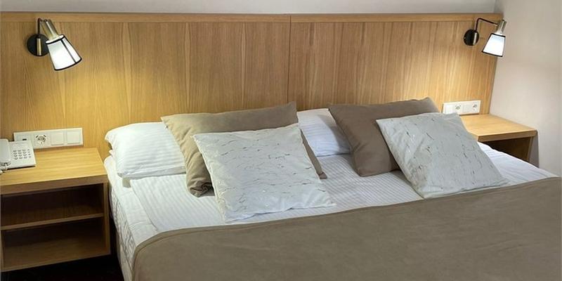 room_8b2f39f9-2af7-44d4-b24a-2f417897f6c8.jpg