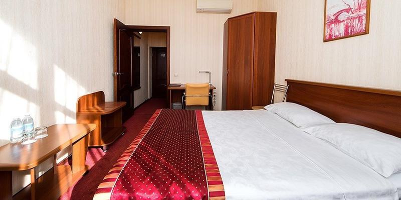 room_d0922aa7-ef7b-44e8-9811-59d37d0c8edb.jpg