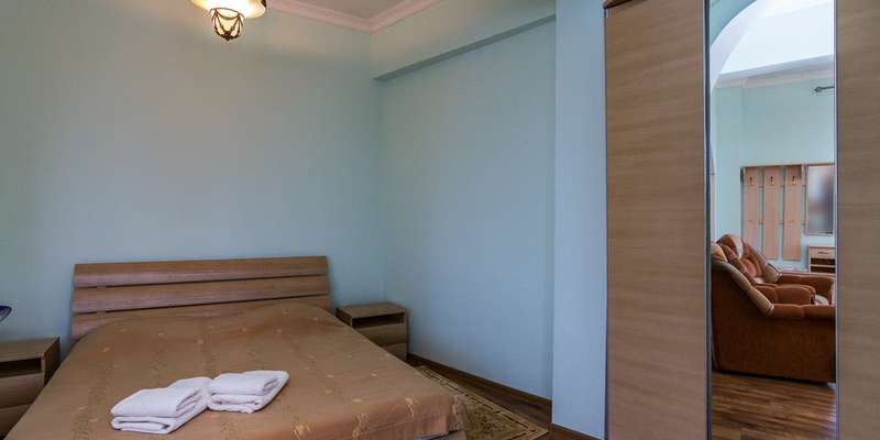 room_eb8ea78c-e155-4d64-abb0-5ad90d6d14f8.jpg