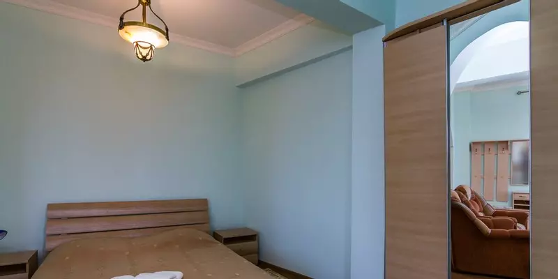 room_eb8ea78c-e155-4d64-abb0-5ad90d6d14f8.jpg